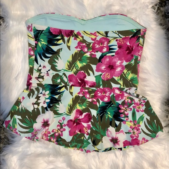 Express Strapless Peplum Top Small - Picture 3 of 5